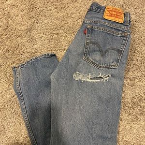 Vintage Levi size 26 slim fit